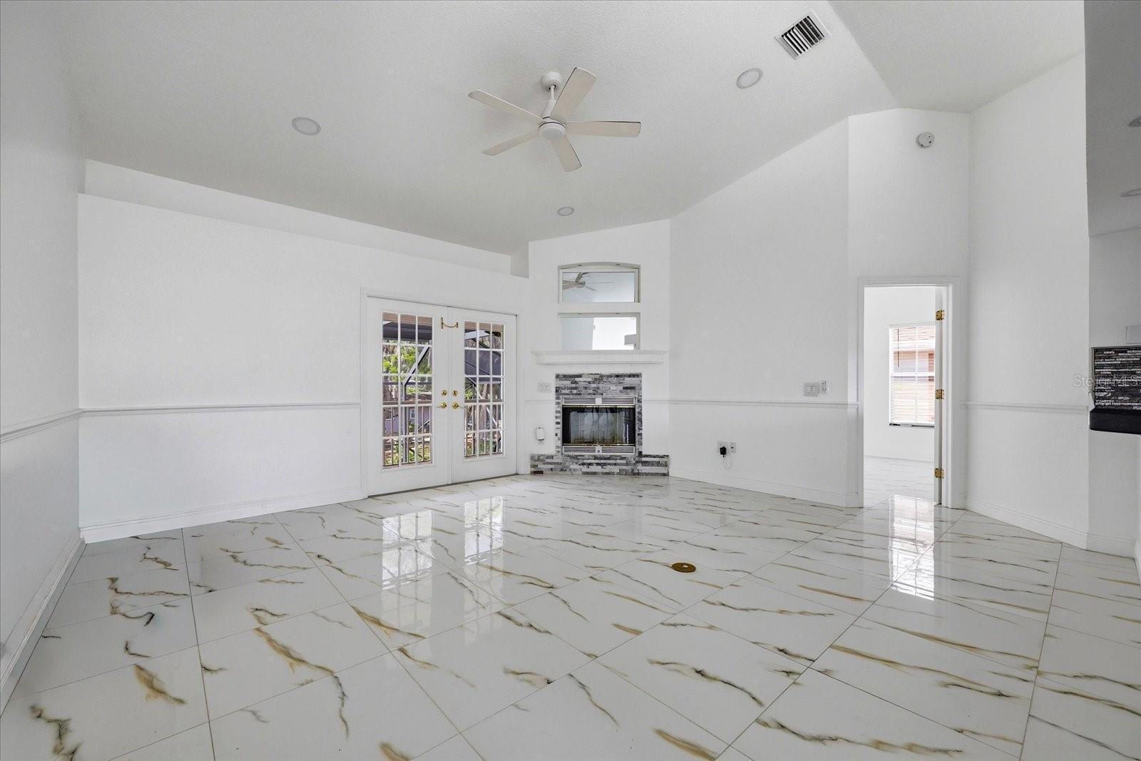 Image 8 of 43 For 5451 Tropic Drive