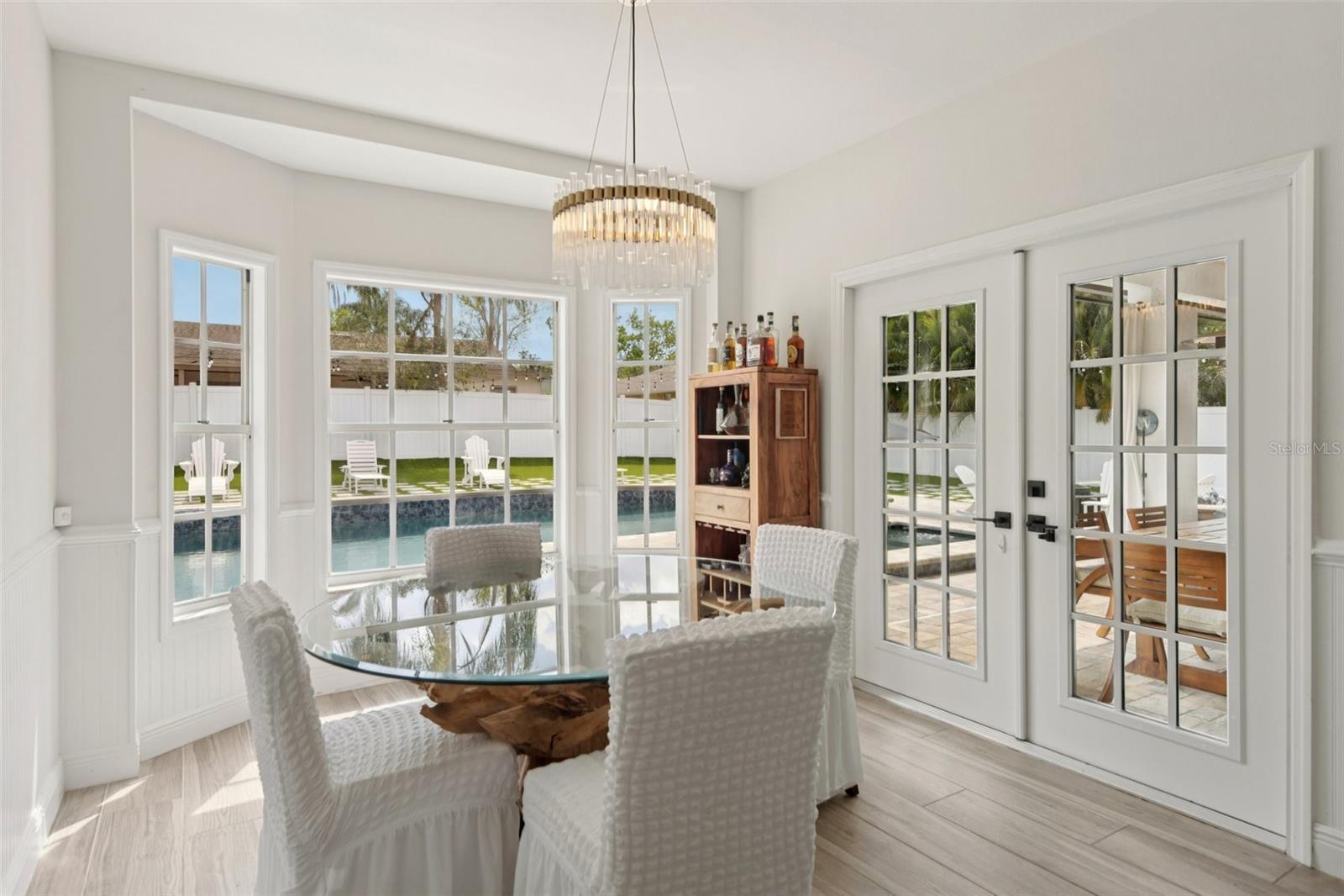 Image 20 of 67 For 1671 Sparkling Court