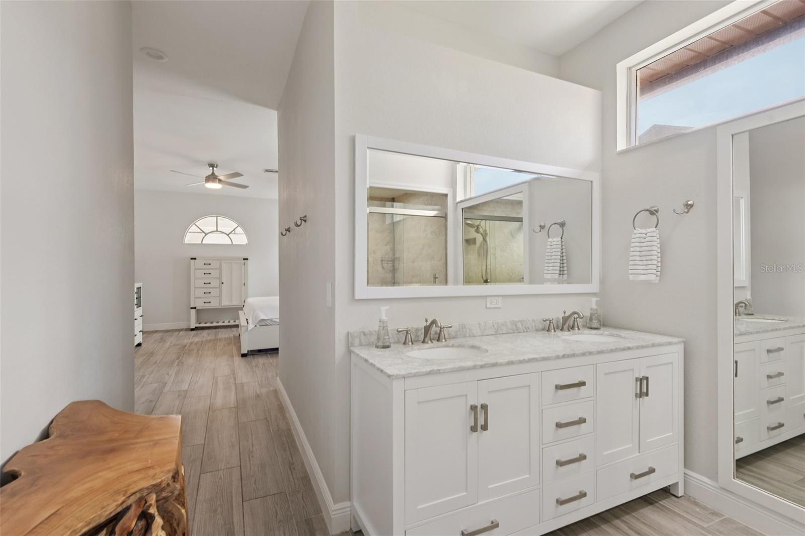 Image 27 of 67 For 1671 Sparkling Court