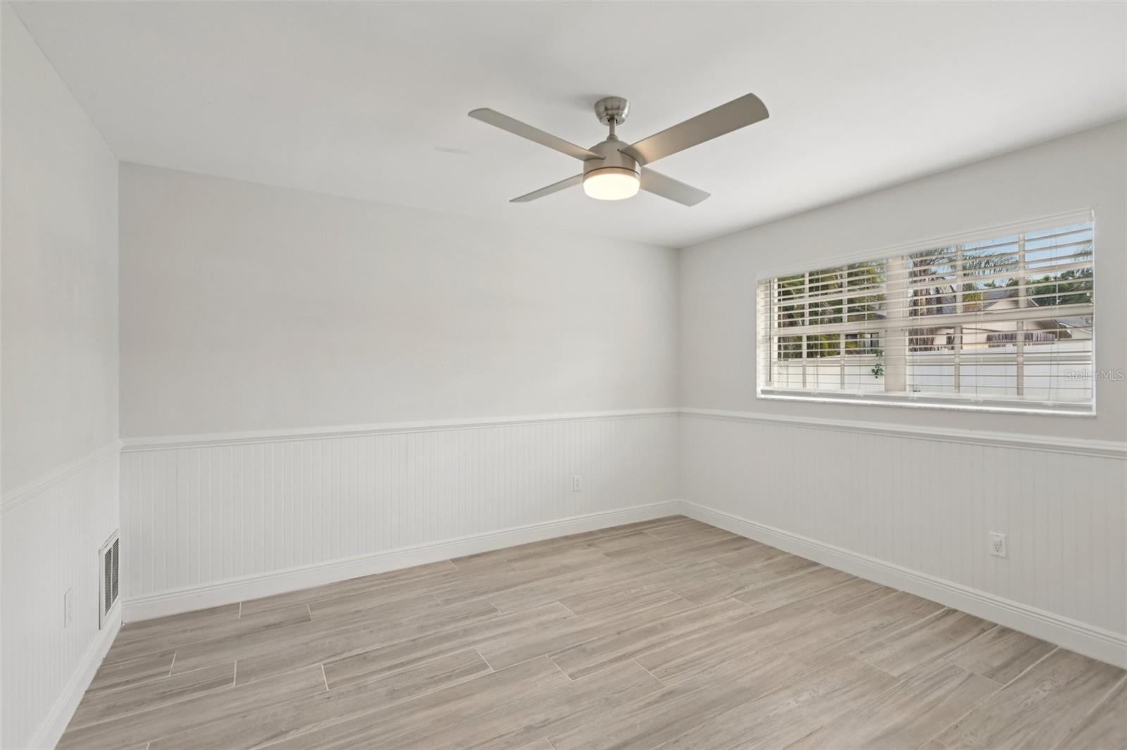 Image 30 of 67 For 1671 Sparkling Court