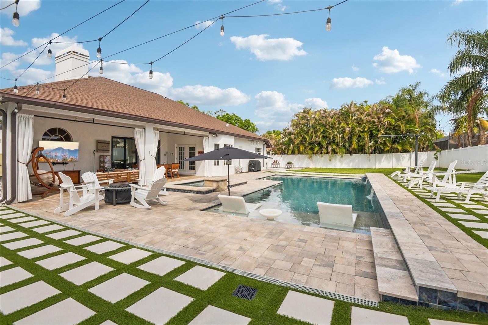 Image 41 of 67 For 1671 Sparkling Court