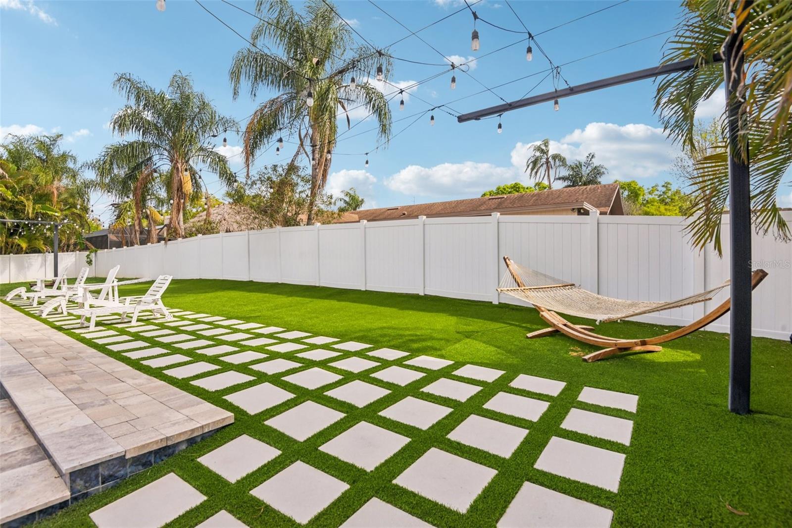 Image 42 of 67 For 1671 Sparkling Court