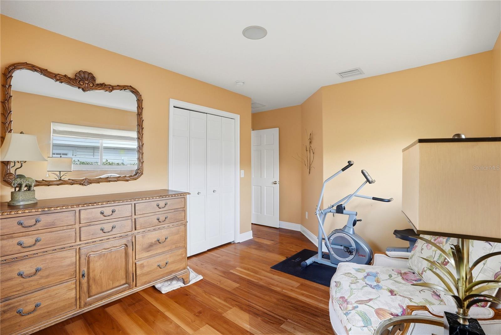 Image 23 of 47 For 1348 High Bluff Drive