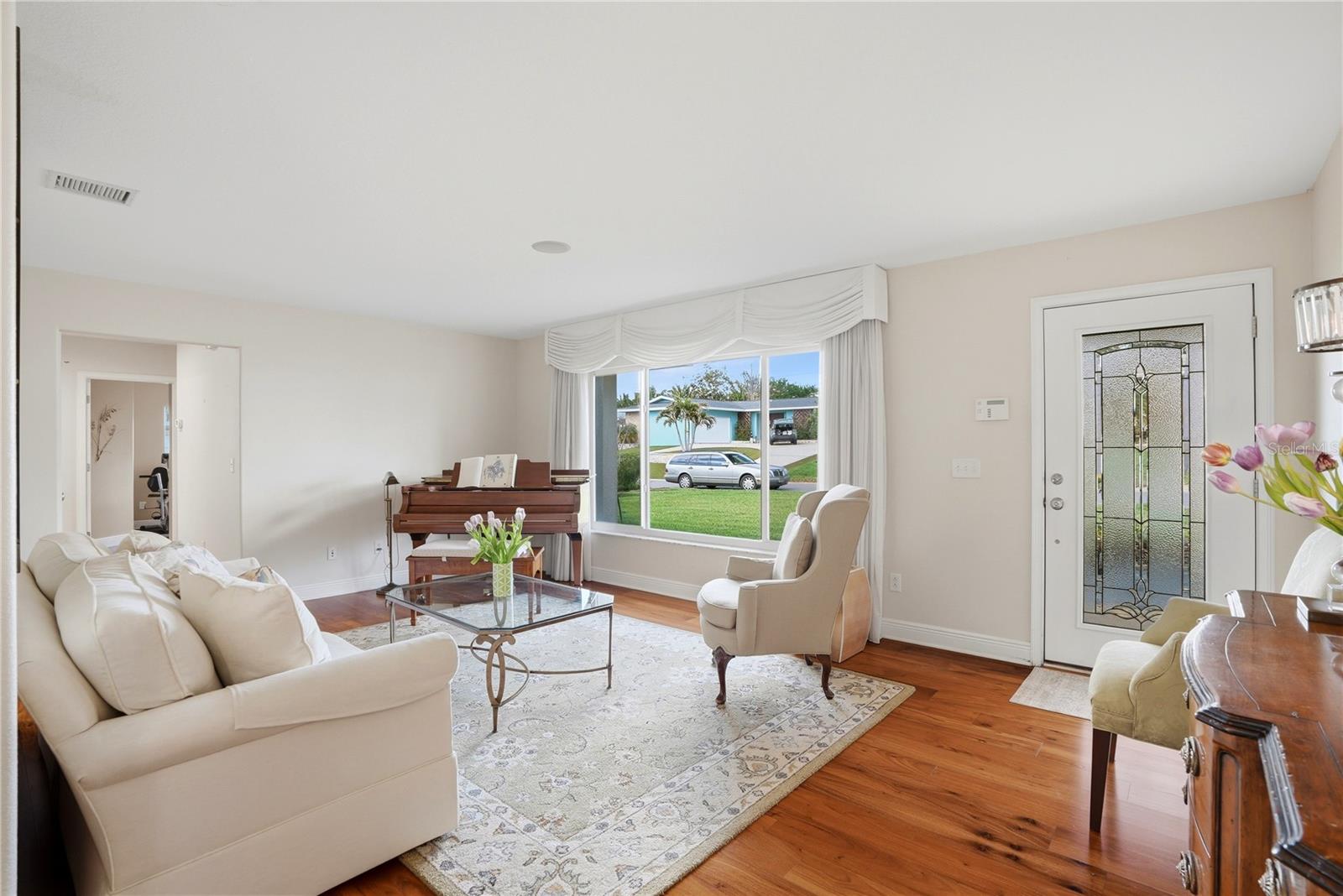 Image 3 of 47 For 1348 High Bluff Drive