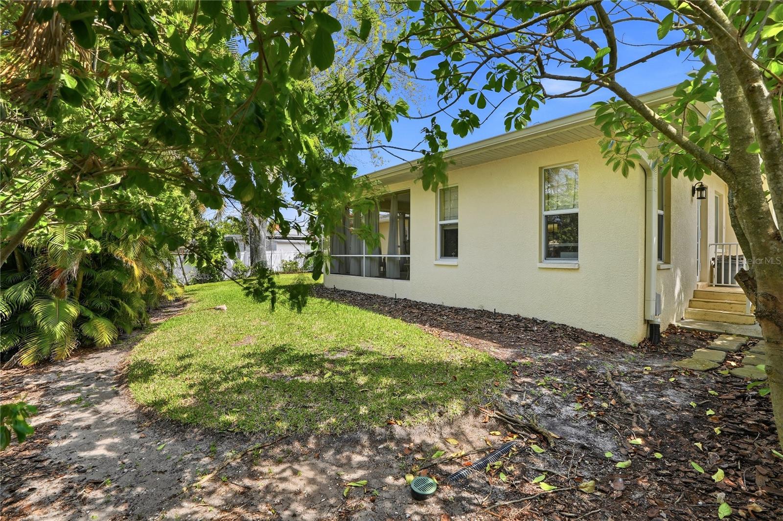 Image 35 of 47 For 1348 High Bluff Drive