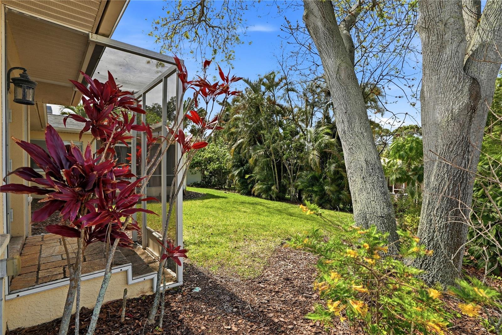 Image 36 of 47 For 1348 High Bluff Drive