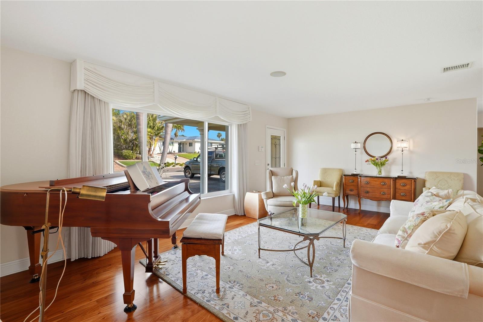 Image 5 of 47 For 1348 High Bluff Drive