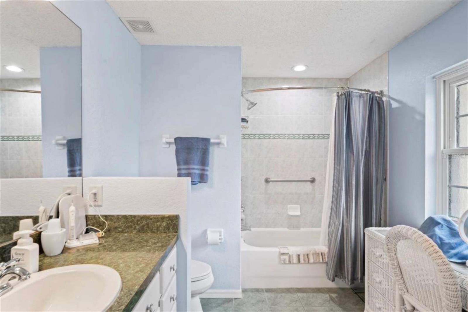 Image 28 of 70 For 14204 Highgrove Road