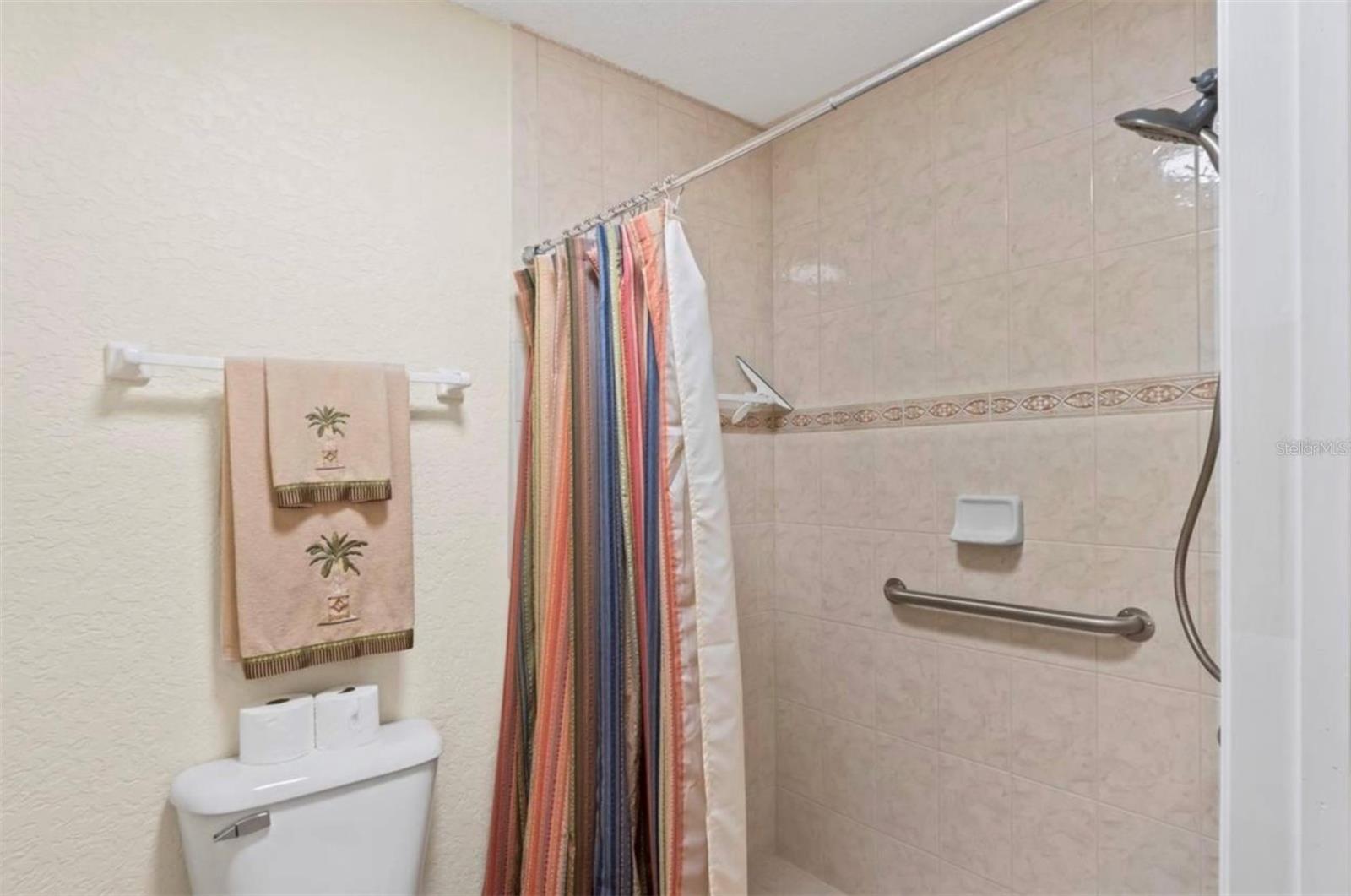 Image 33 of 70 For 14204 Highgrove Road