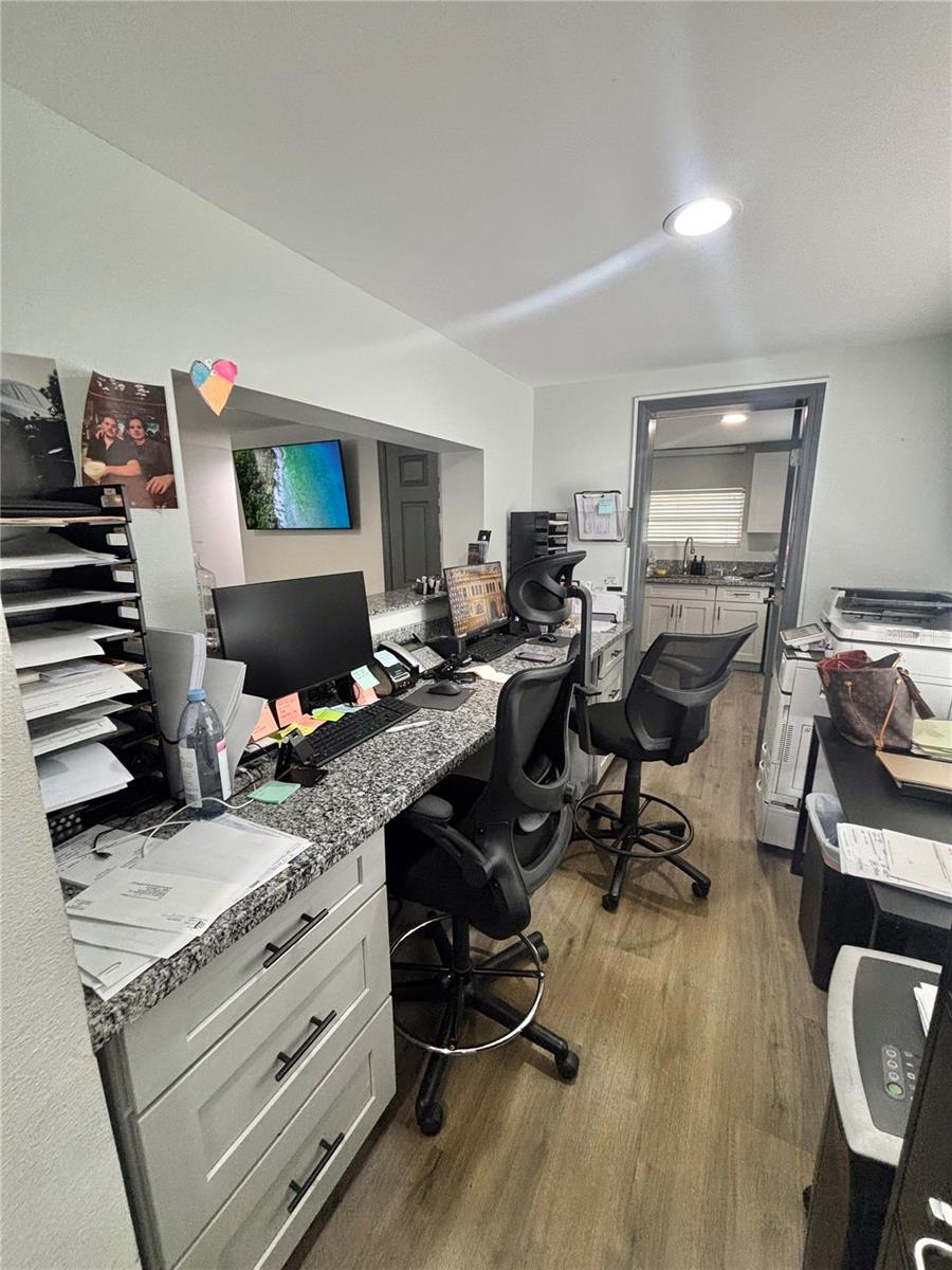 Image 11 of 28 For 3713 Mckay Avenue