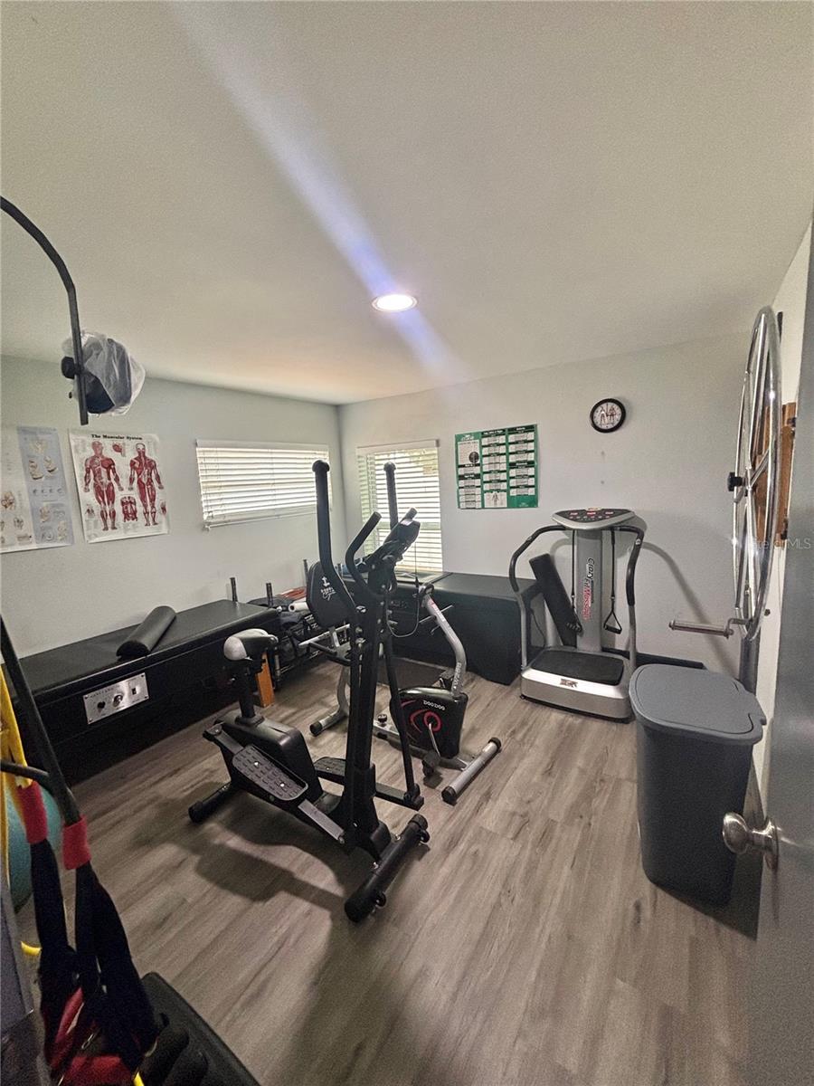 Image 17 of 28 For 3713 Mckay Avenue