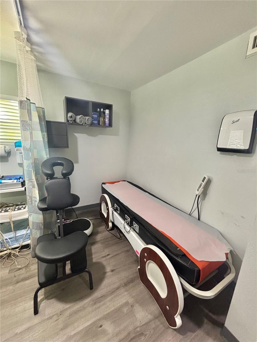 Image 22 of 28 For 3713 Mckay Avenue