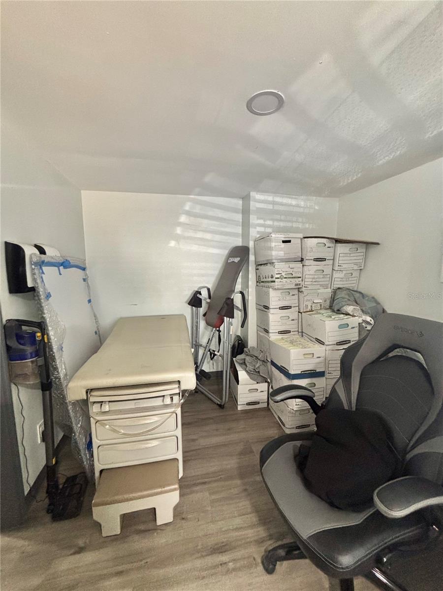 Image 25 of 28 For 3713 Mckay Avenue