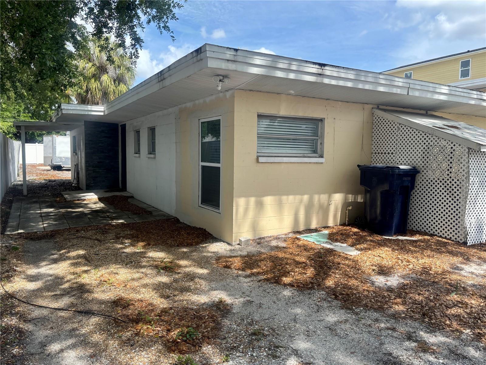 Image 4 of 28 For 3713 Mckay Avenue