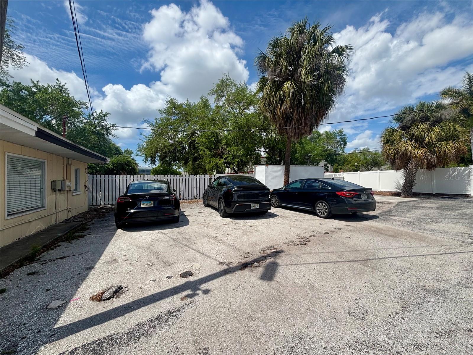 Image 5 of 28 For 3713 Mckay Avenue