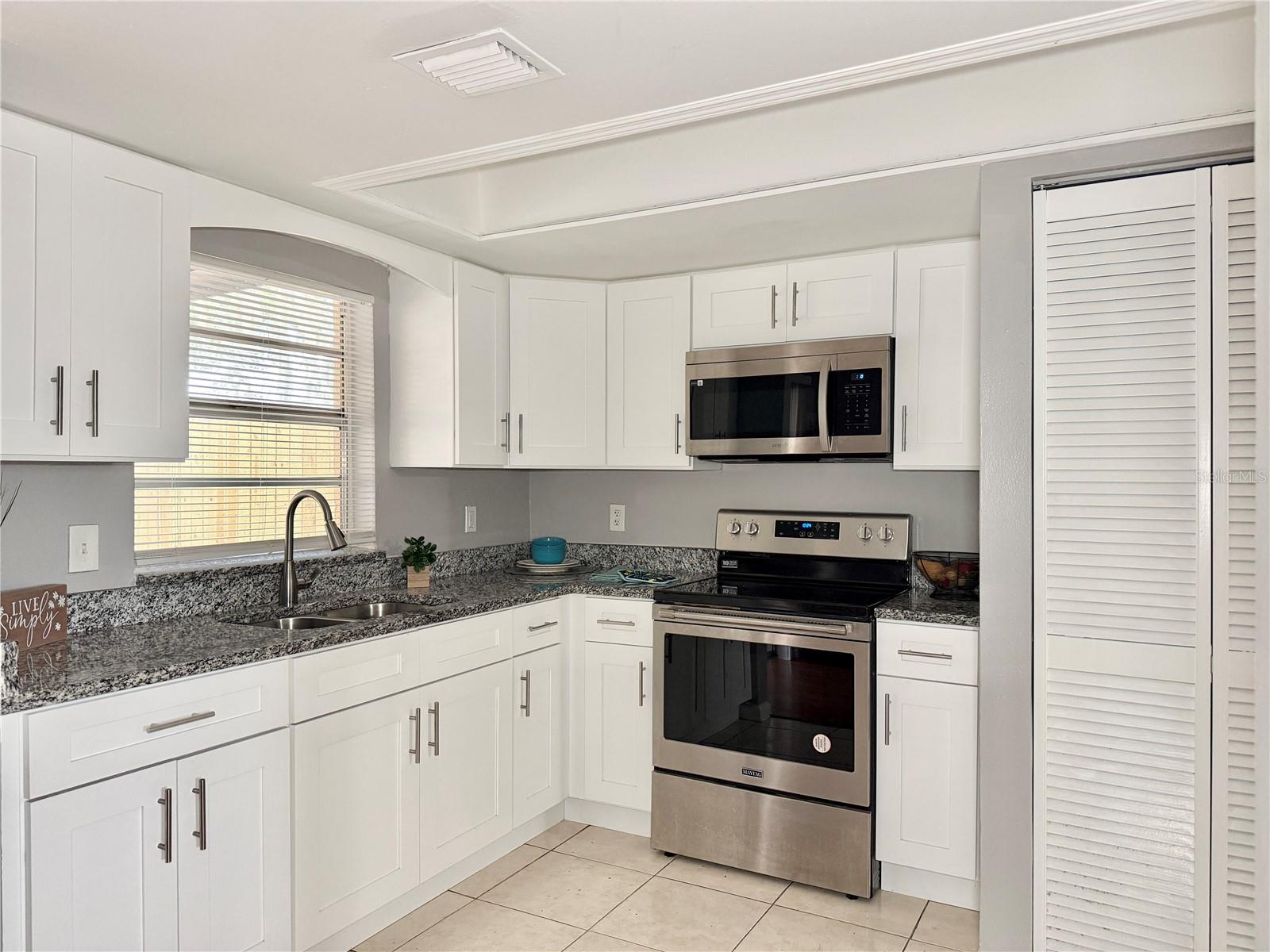 Image 8 of 29 For 5156 Tennis Court Circle