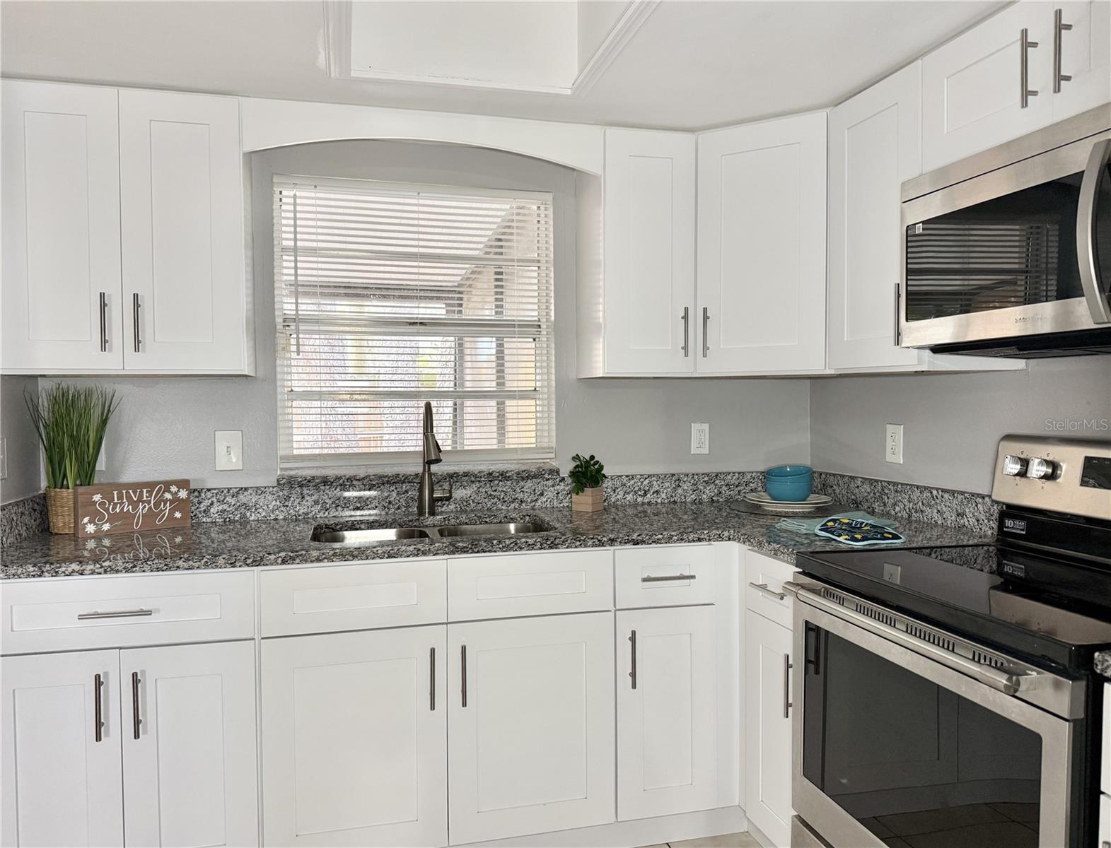 Image 9 of 29 For 5156 Tennis Court Circle