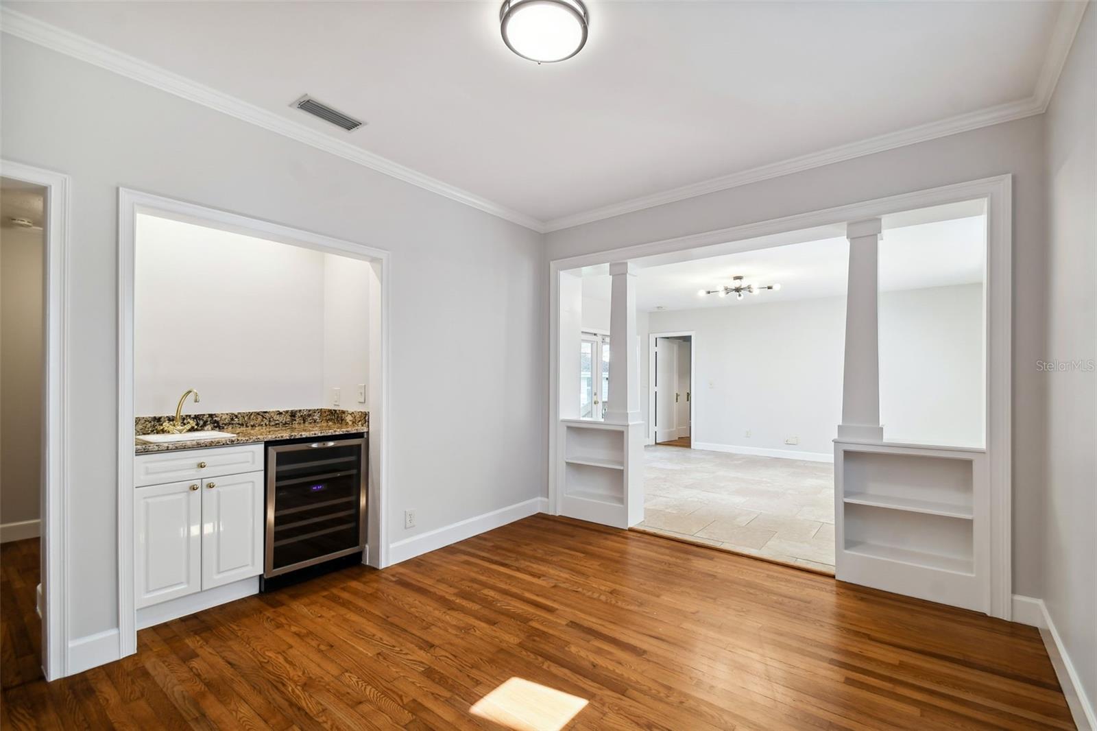 Image 19 of 55 For 2918 Coachman Avenue