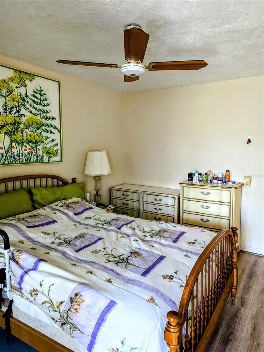 Image 11 of 16 For 2433 Brazilia Drive 45