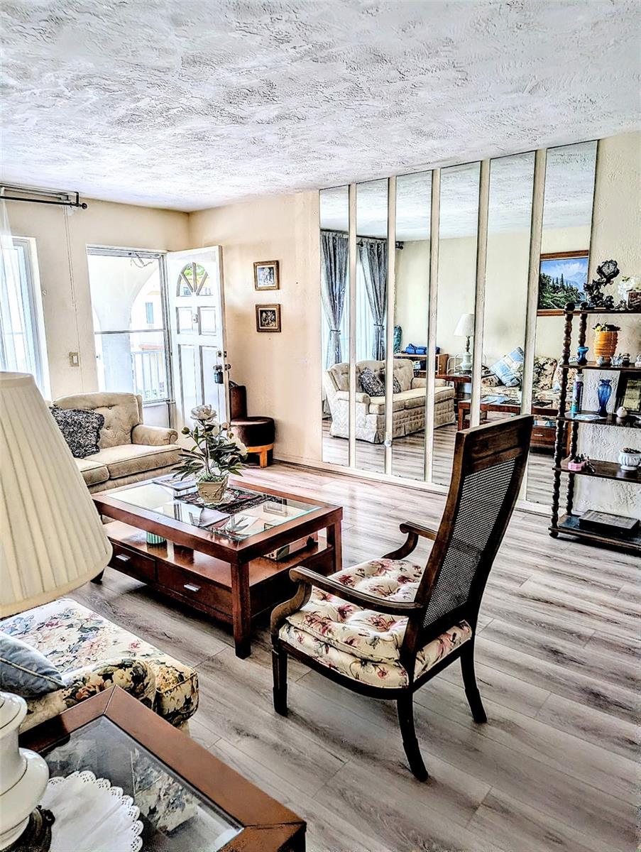 Image 4 of 16 For 2433 Brazilia Drive 45