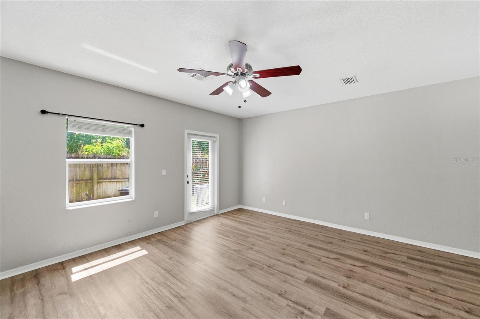 Image 16 of 33 For 4347 Har Paul Circle