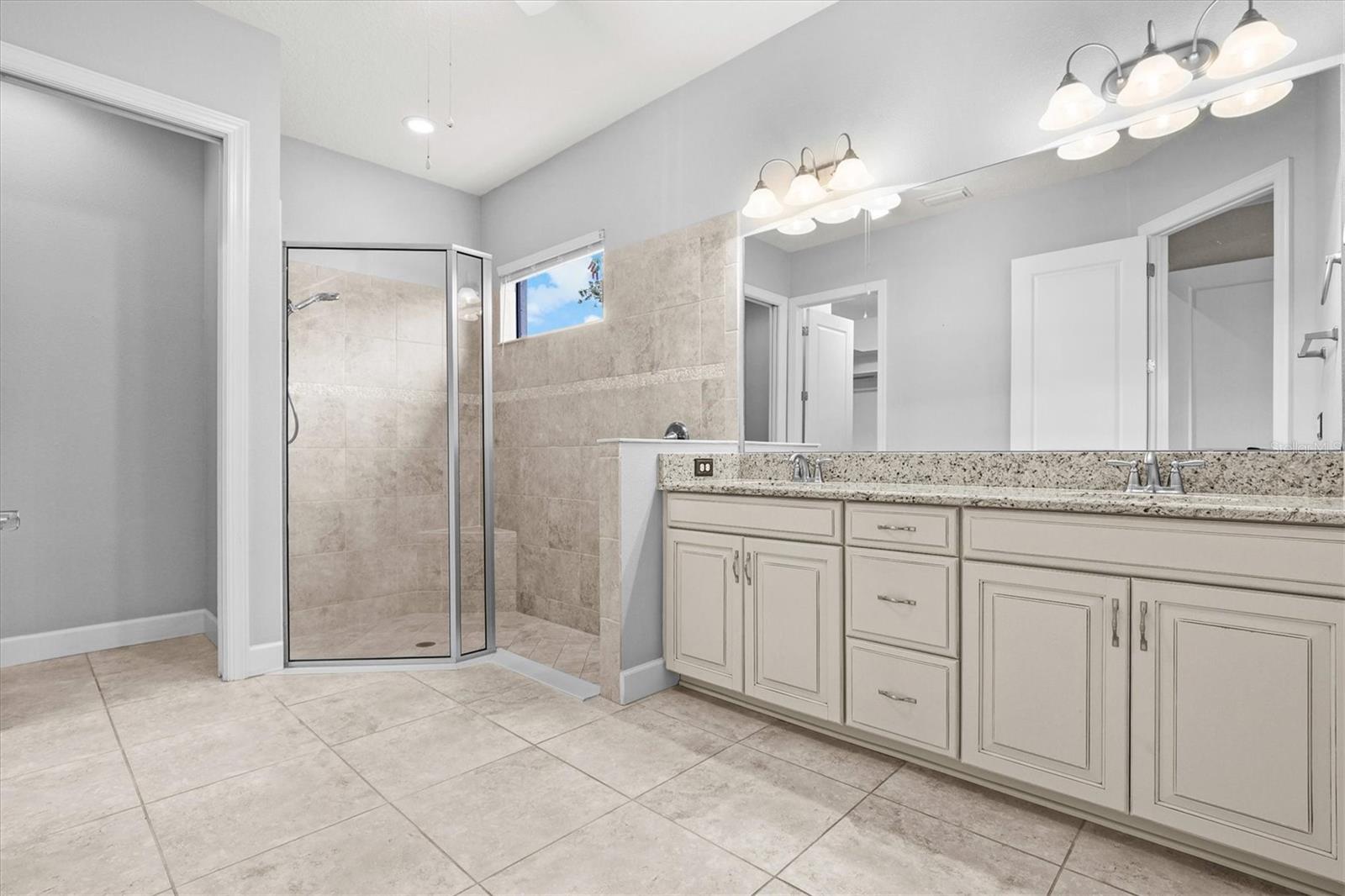 Image 16 of 44 For 11477 Bitola Drive