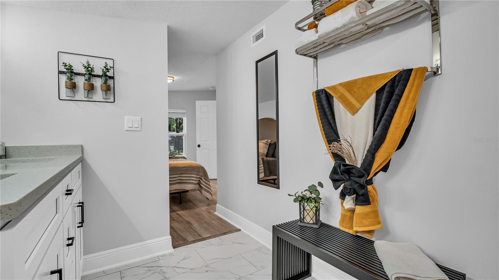 Image 11 of 22 For 121 Pennsylvania Avenue