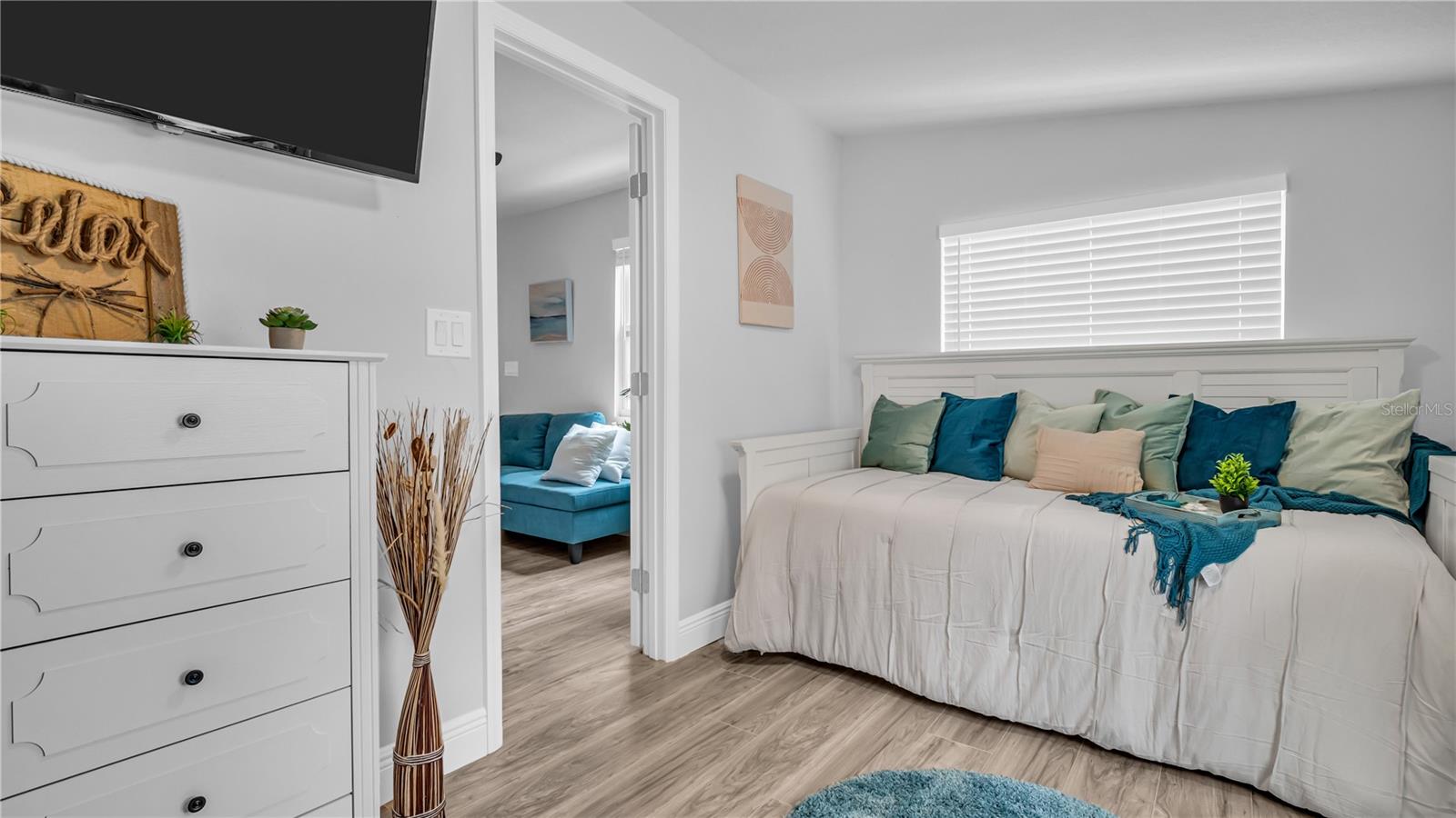 Image 15 of 22 For 121 Pennsylvania Avenue