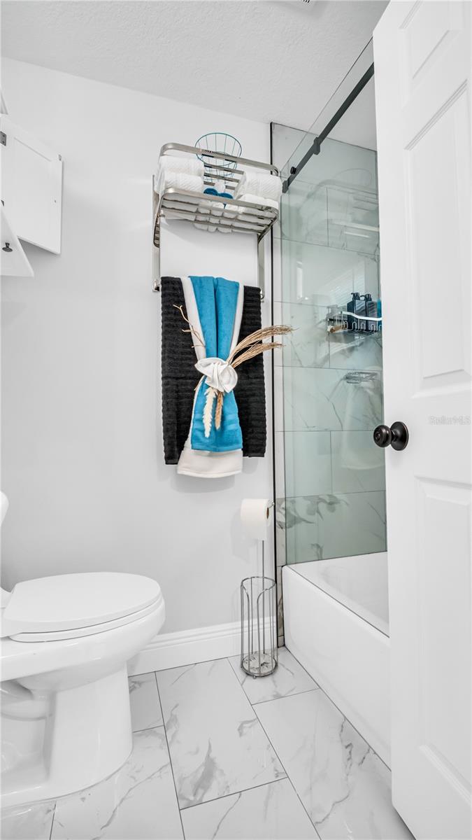 Image 17 of 22 For 121 Pennsylvania Avenue