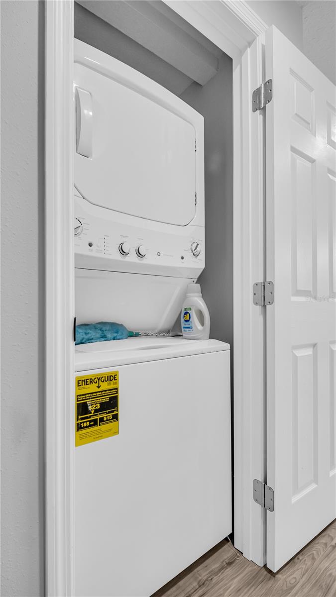 Image 18 of 22 For 121 Pennsylvania Avenue