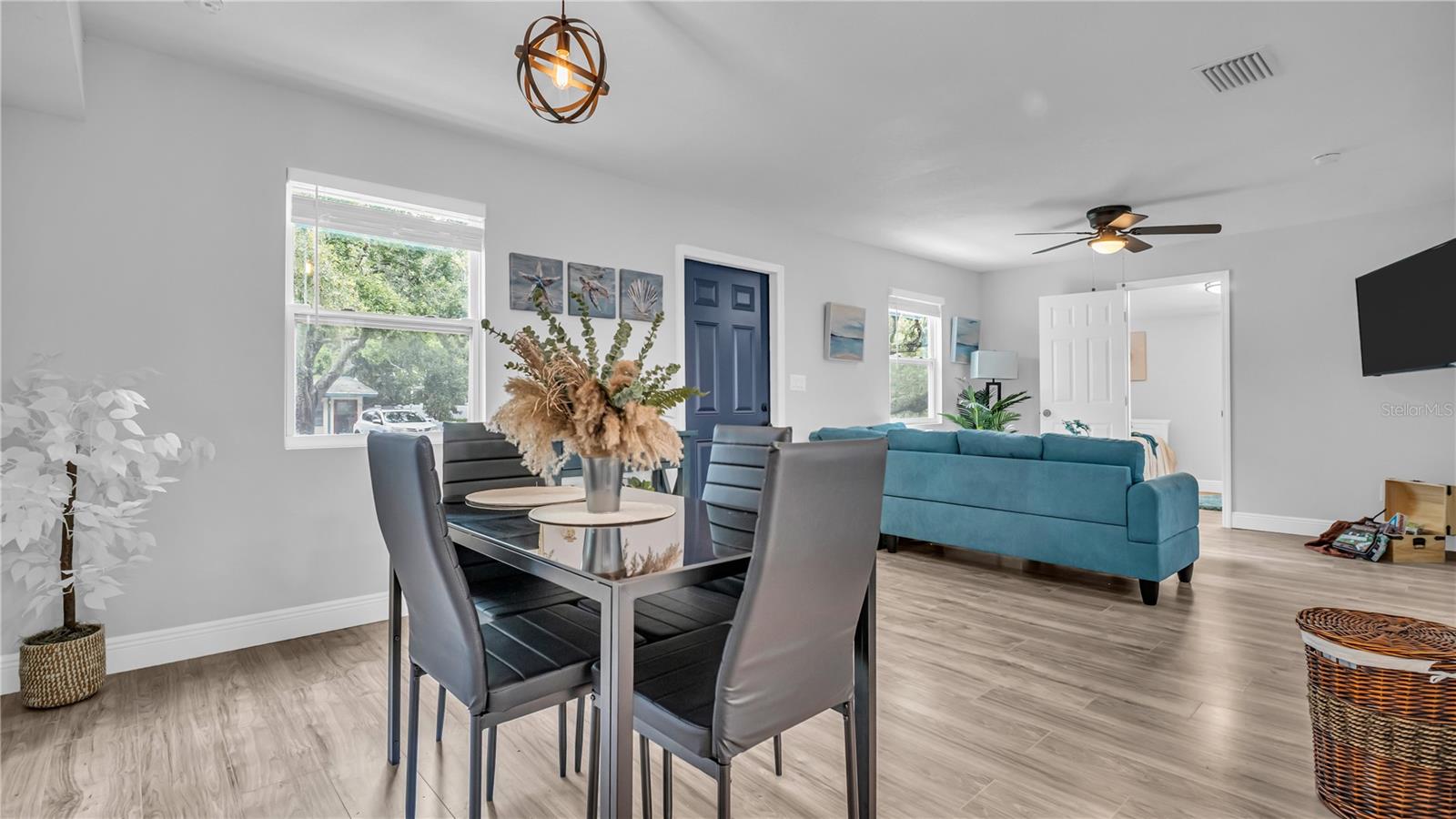 Image 6 of 22 For 121 Pennsylvania Avenue