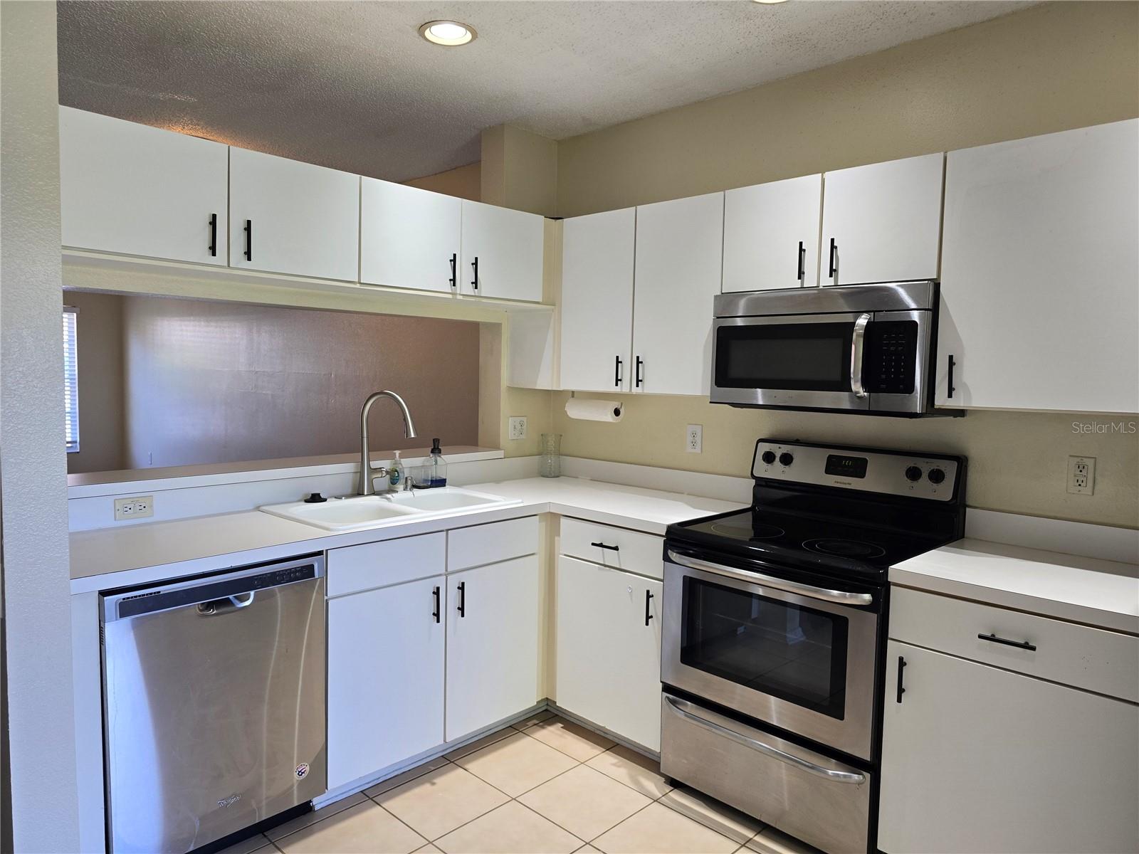 Image 13 of 42 For 30058 Granda Hills Court