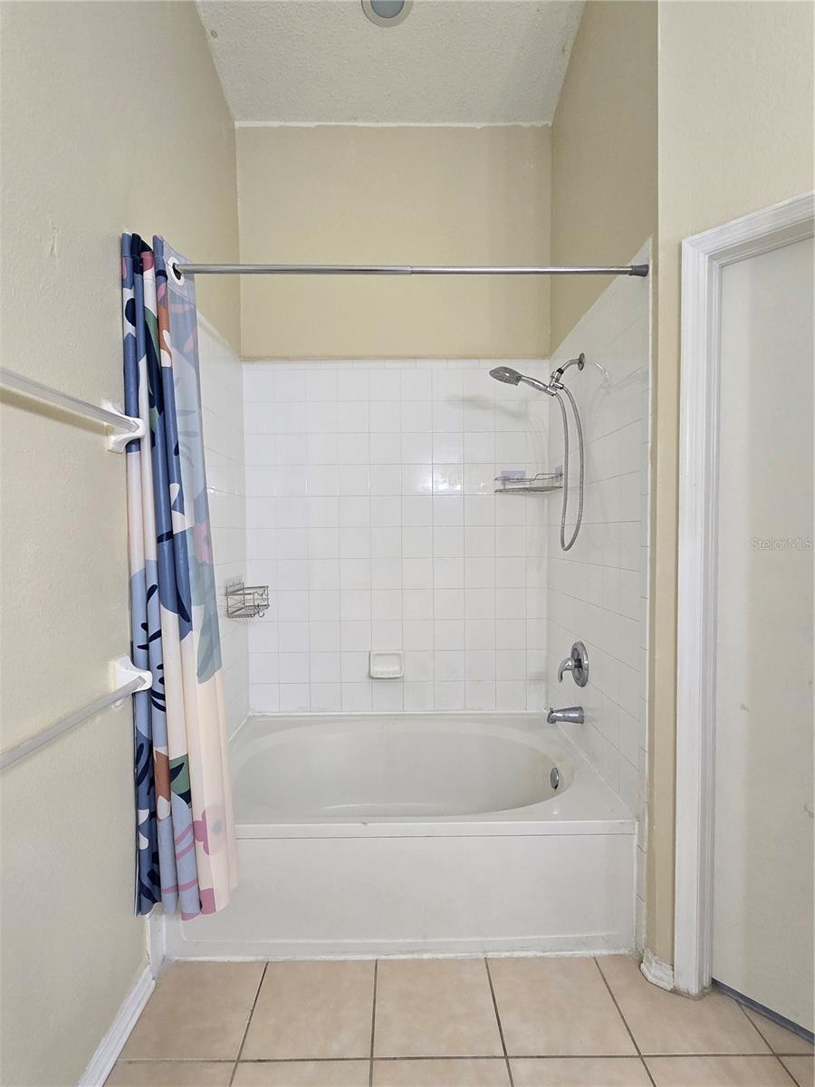 Image 23 of 42 For 30058 Granda Hills Court