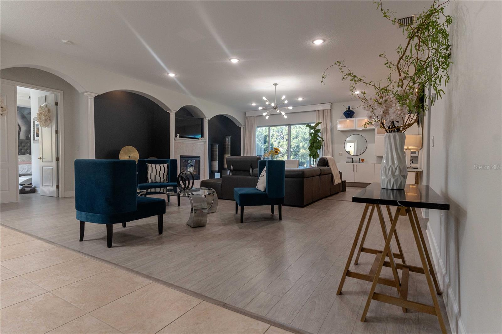 Image 8 of 44 For 19930 Dolores Ann Court