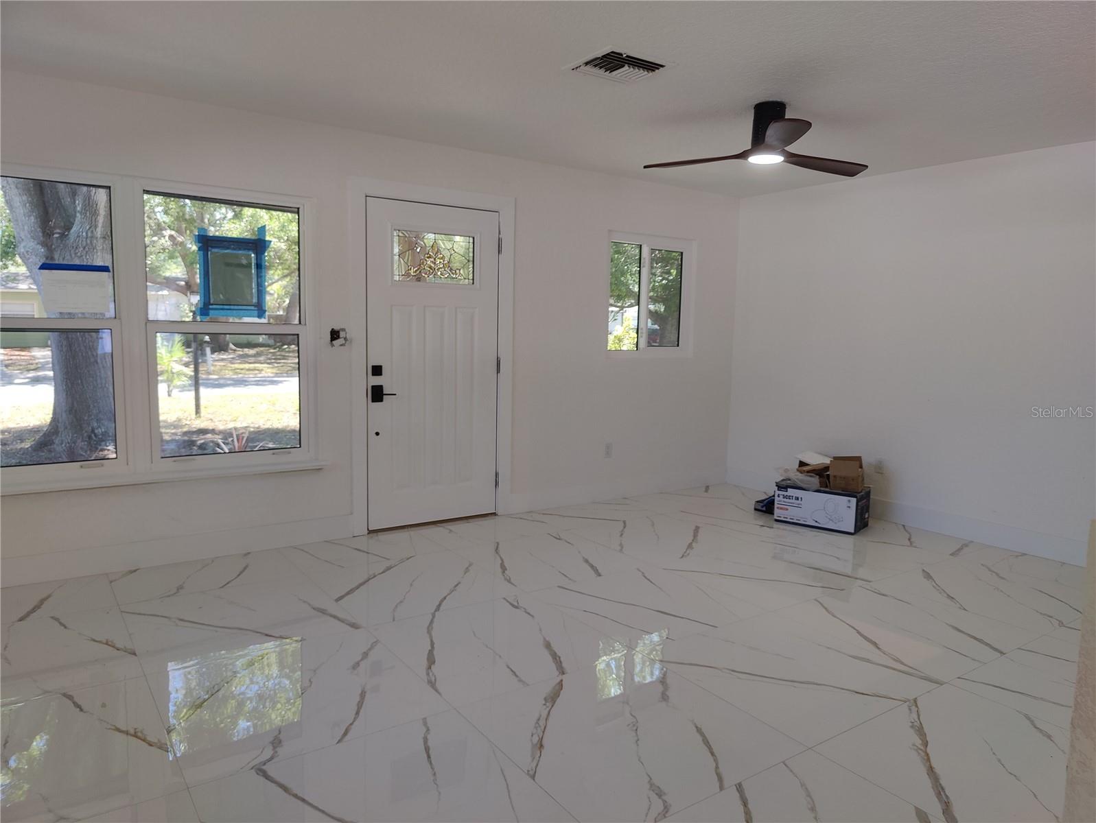 Image 20 of 39 For 7498 Orpine Drive N