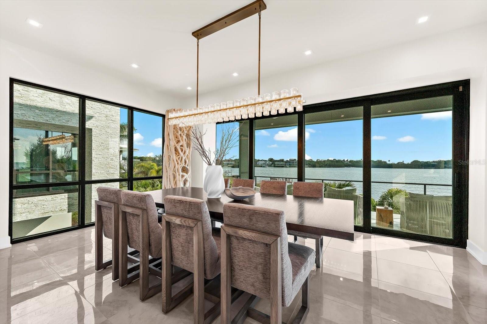 Image 20 of 87 For 402 Hillsborough Street