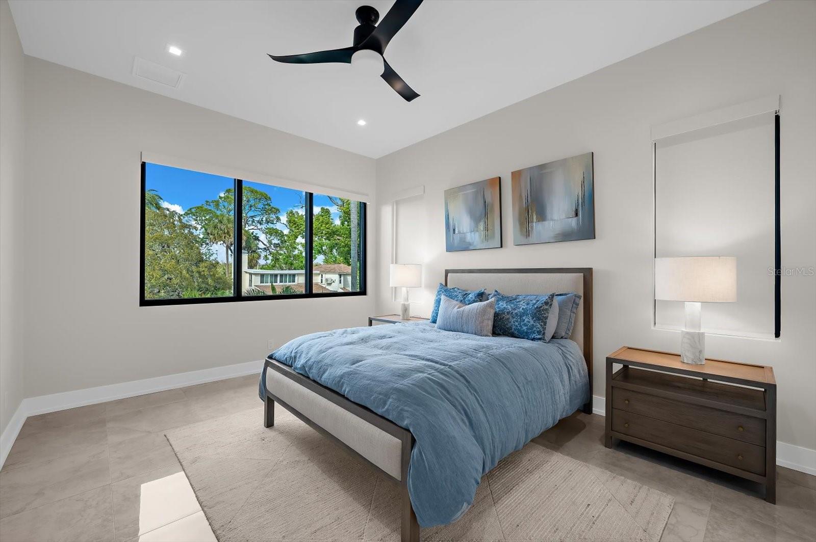 Image 28 of 87 For 402 Hillsborough Street