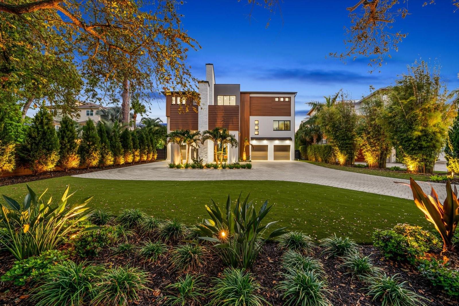 Image 3 of 87 For 402 Hillsborough Street