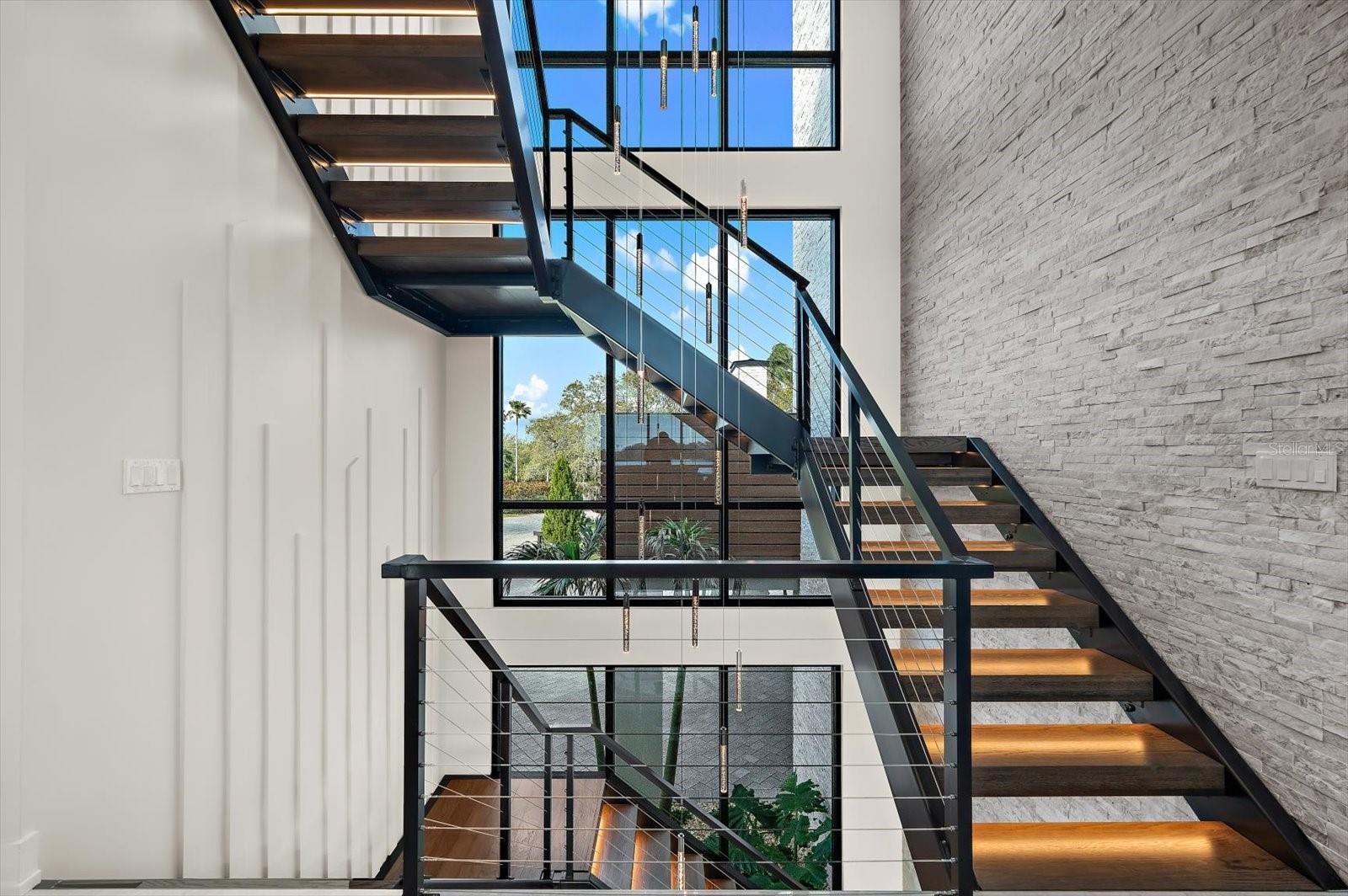 Image 33 of 87 For 402 Hillsborough Street