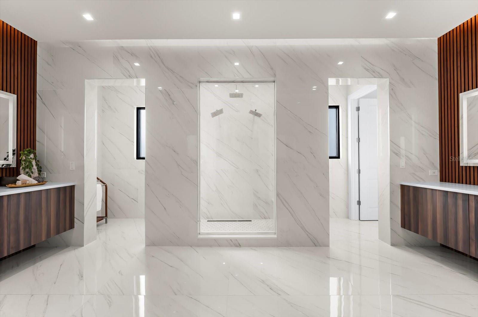 Image 40 of 87 For 402 Hillsborough Street