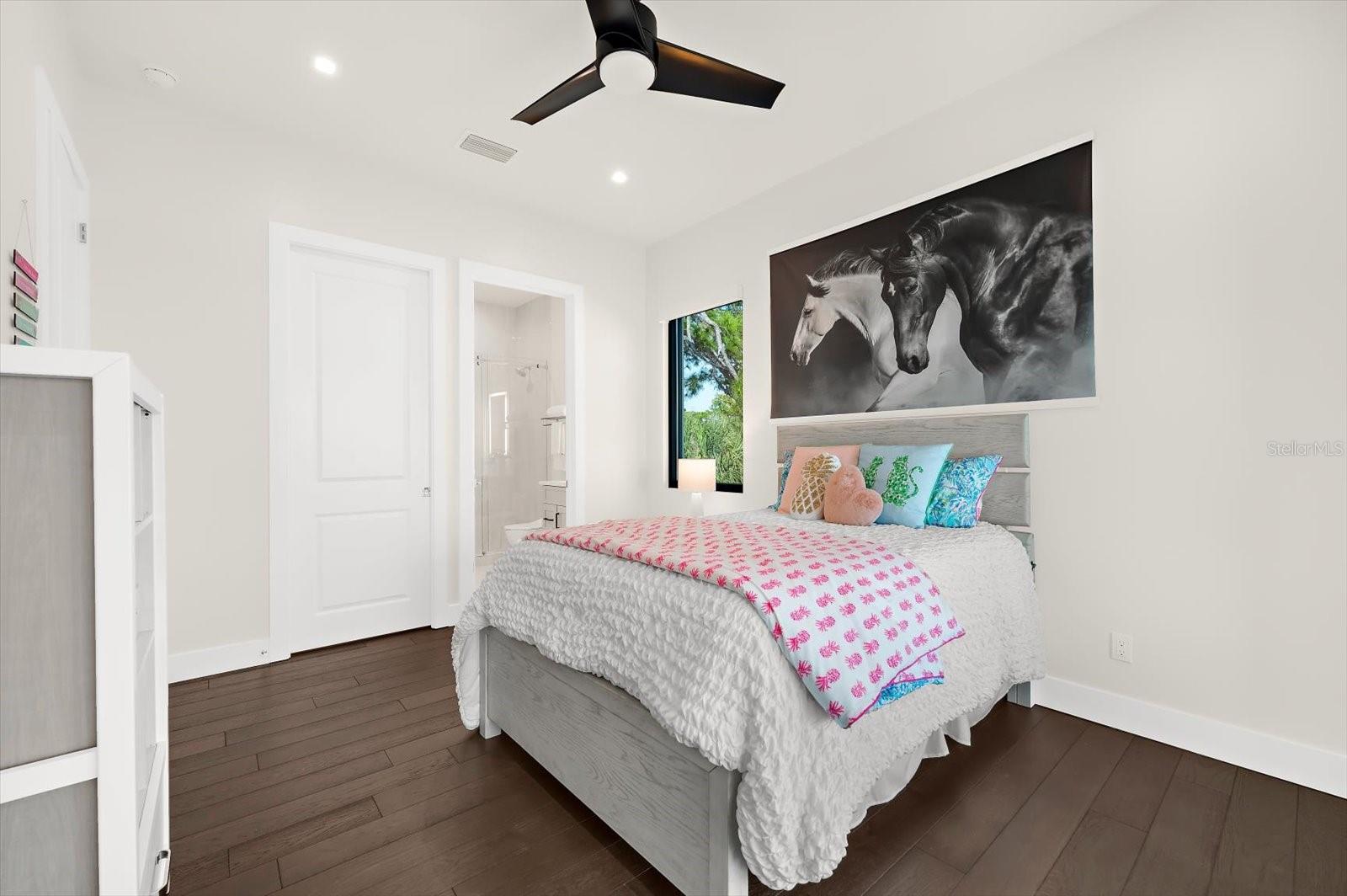 Image 47 of 87 For 402 Hillsborough Street