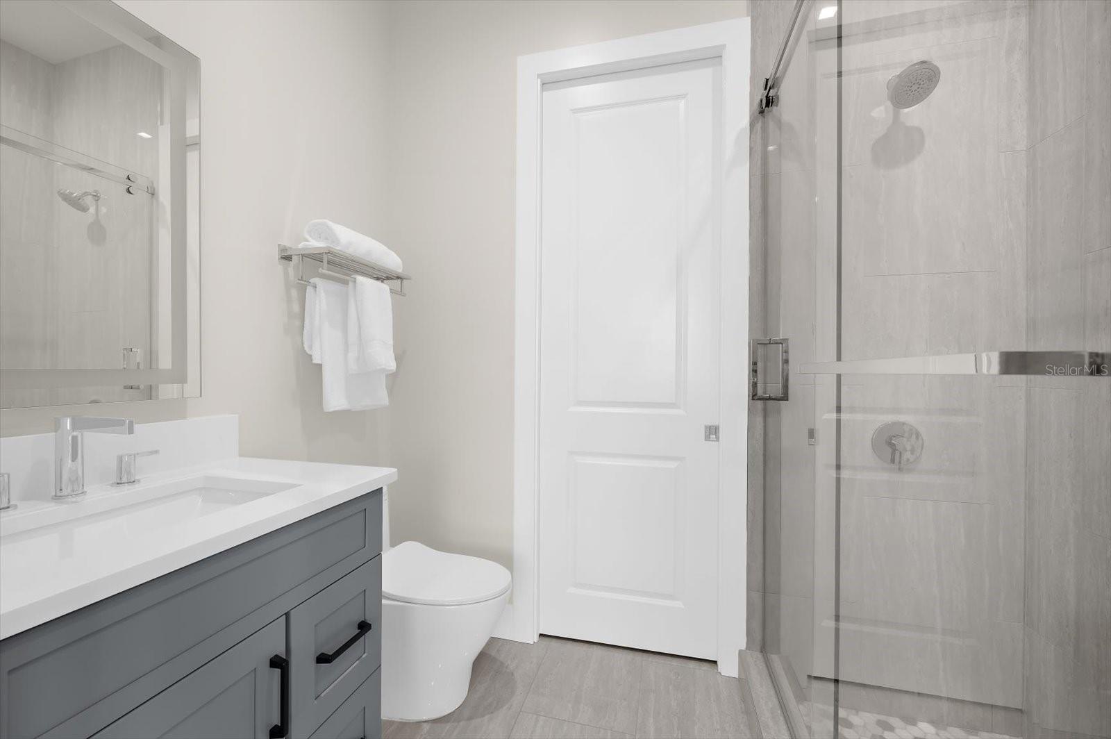 Image 53 of 87 For 402 Hillsborough Street