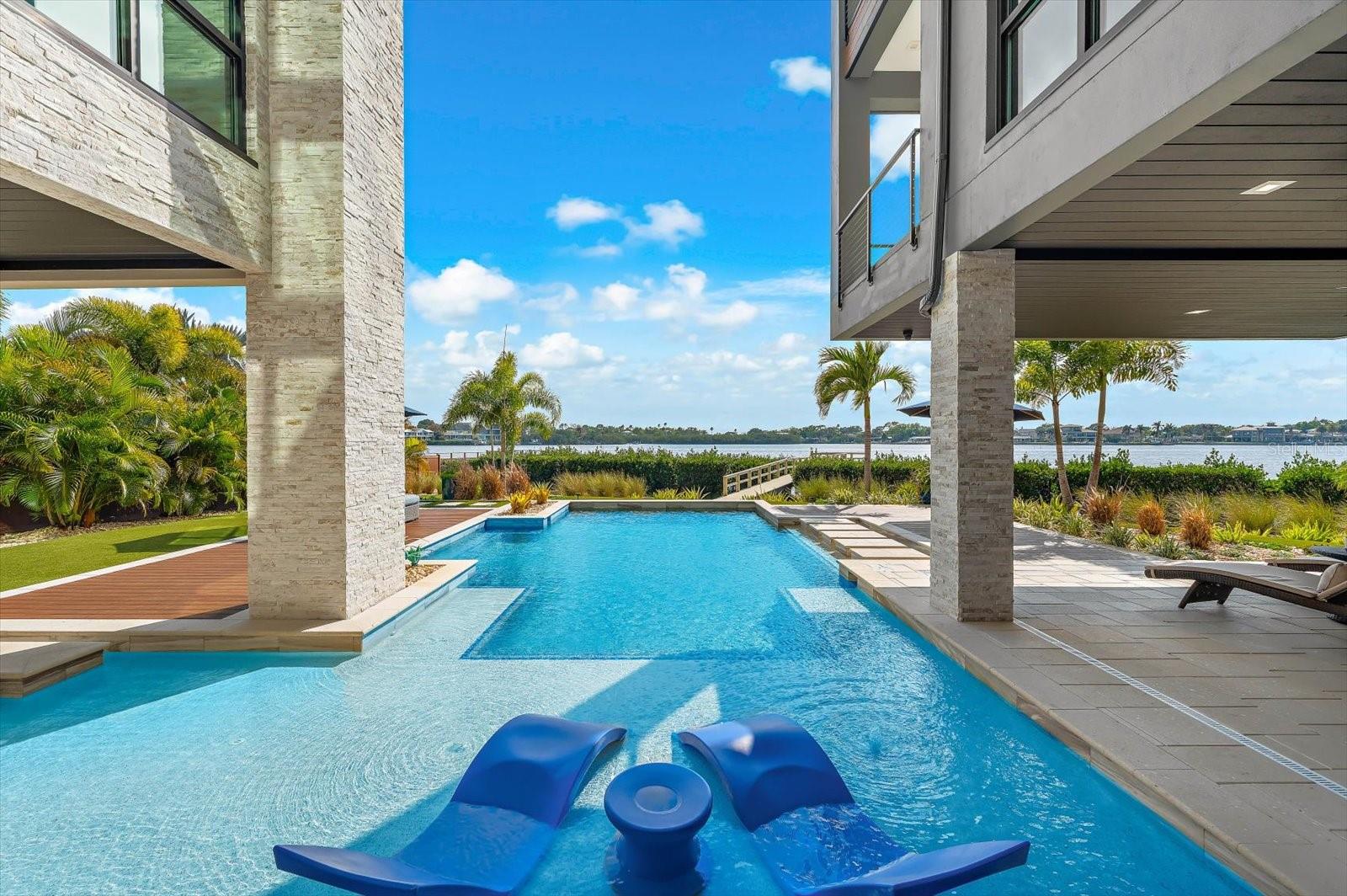 Image 60 of 87 For 402 Hillsborough Street