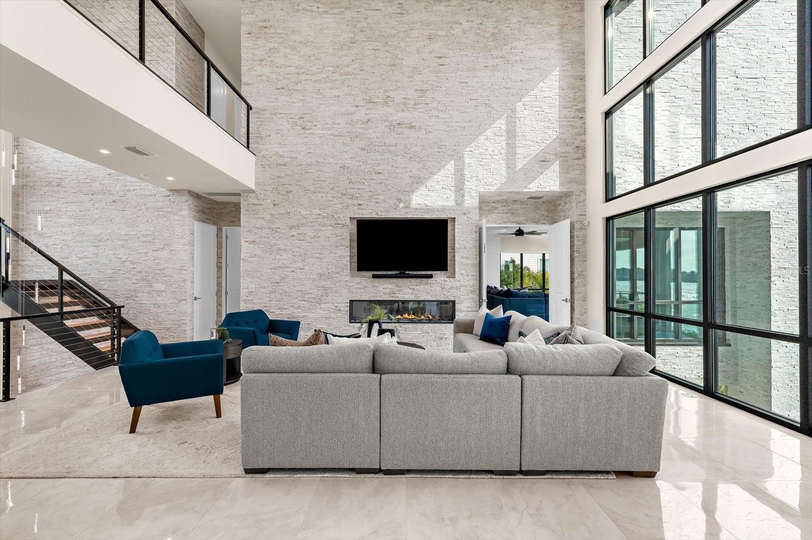 Image 9 of 87 For 402 Hillsborough Street