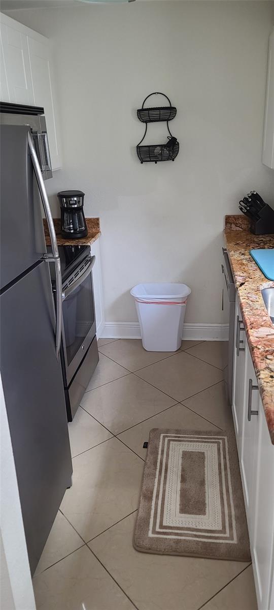 Image 4 of 6 For 807 Turner Street 5