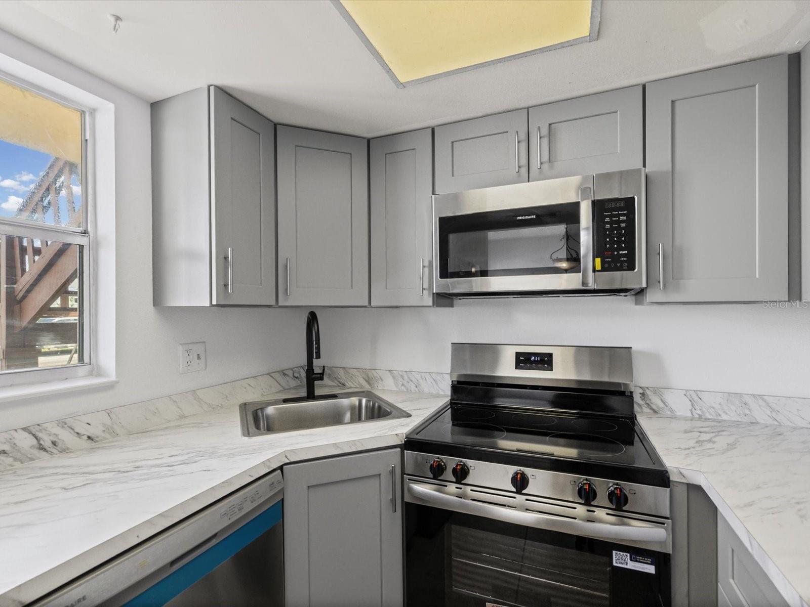 Image 10 of 45 For 5135 Gemstone Drive 103