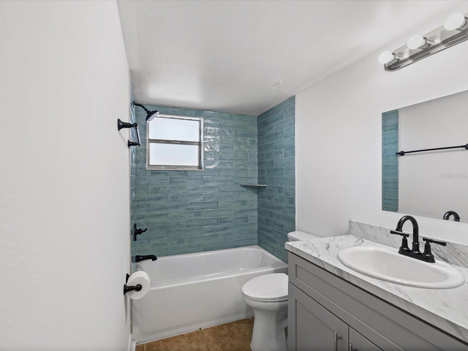 Image 22 of 45 For 5135 Gemstone Drive 103