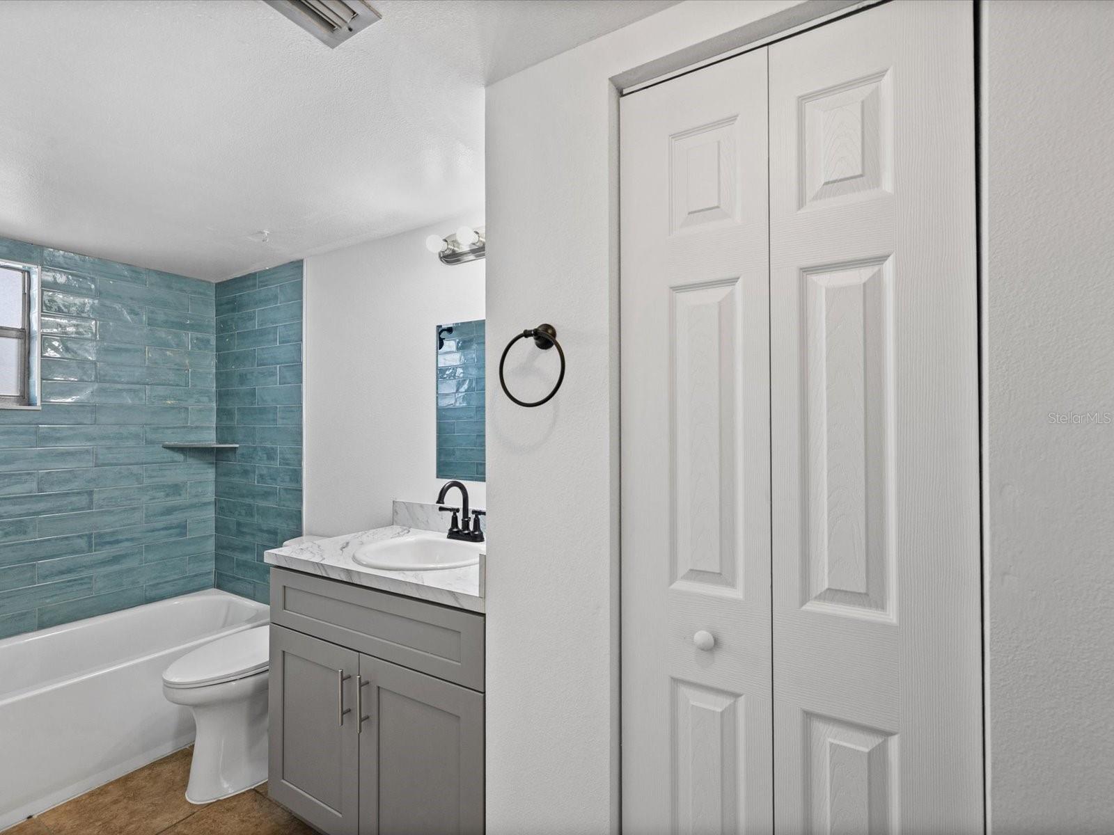 Image 23 of 45 For 5135 Gemstone Drive 103