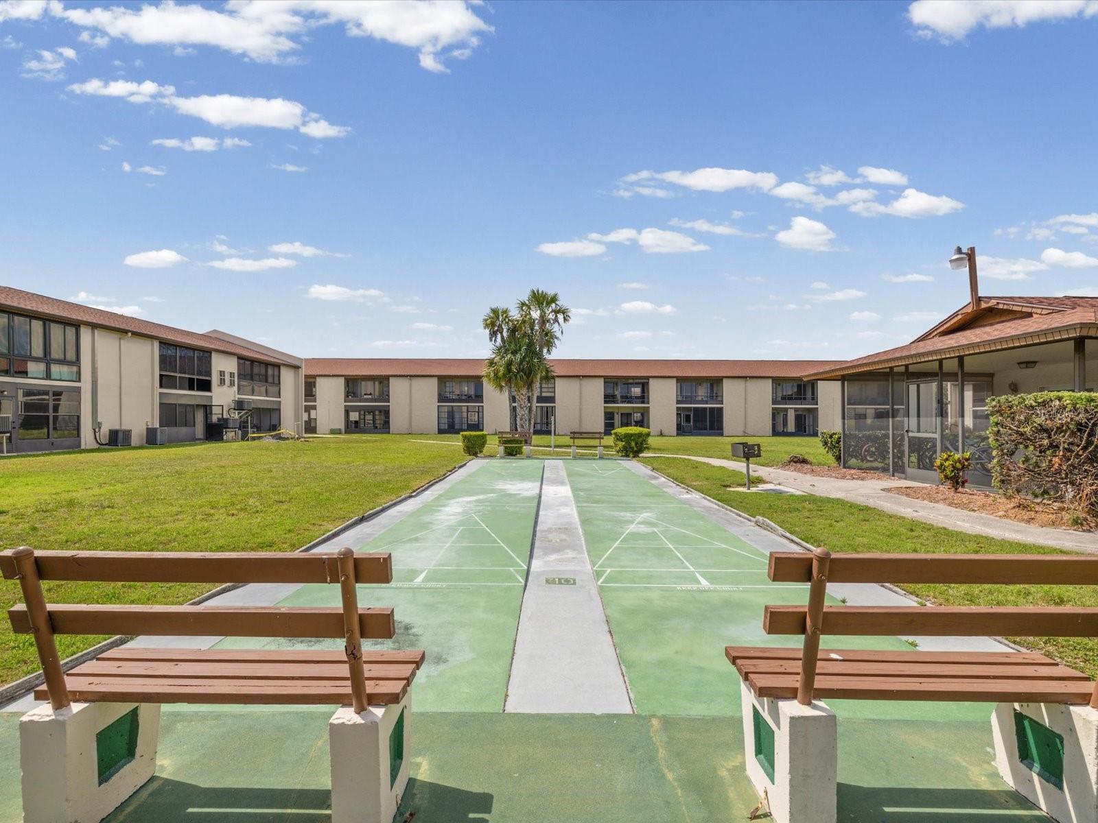 Image 28 of 45 For 5135 Gemstone Drive 103