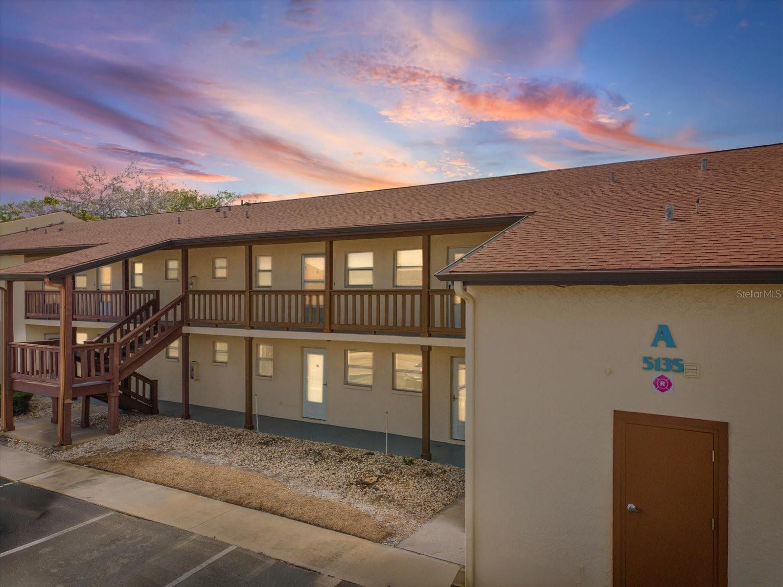 Image 4 of 45 For 5135 Gemstone Drive 103